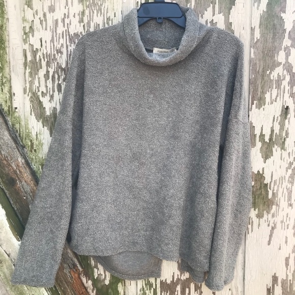 Rokoko Sweaters - Rokoko Soft green turtleneck size large🎄🎄